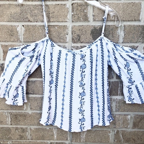 T.i.m.i.n.g.  - Off the Shoulder Blue & White Sz M - Picture 10 of 10